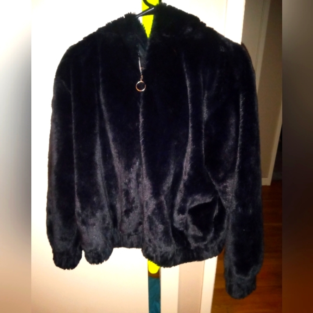 BLACK FUR WILD FABLE ZIP UP JACKET SIZE XXL